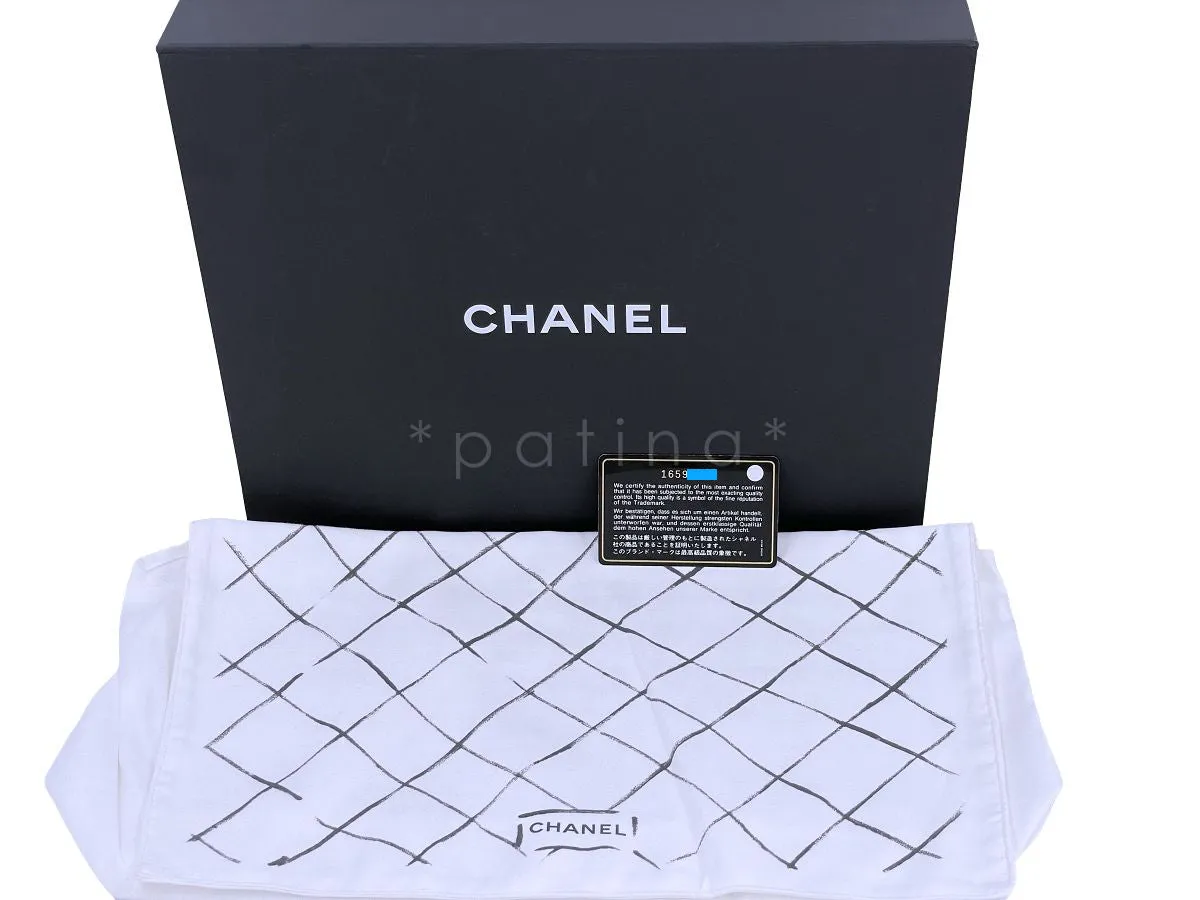 Chanel Black Caviar Jumbo Classic Double Flap Bag GHW