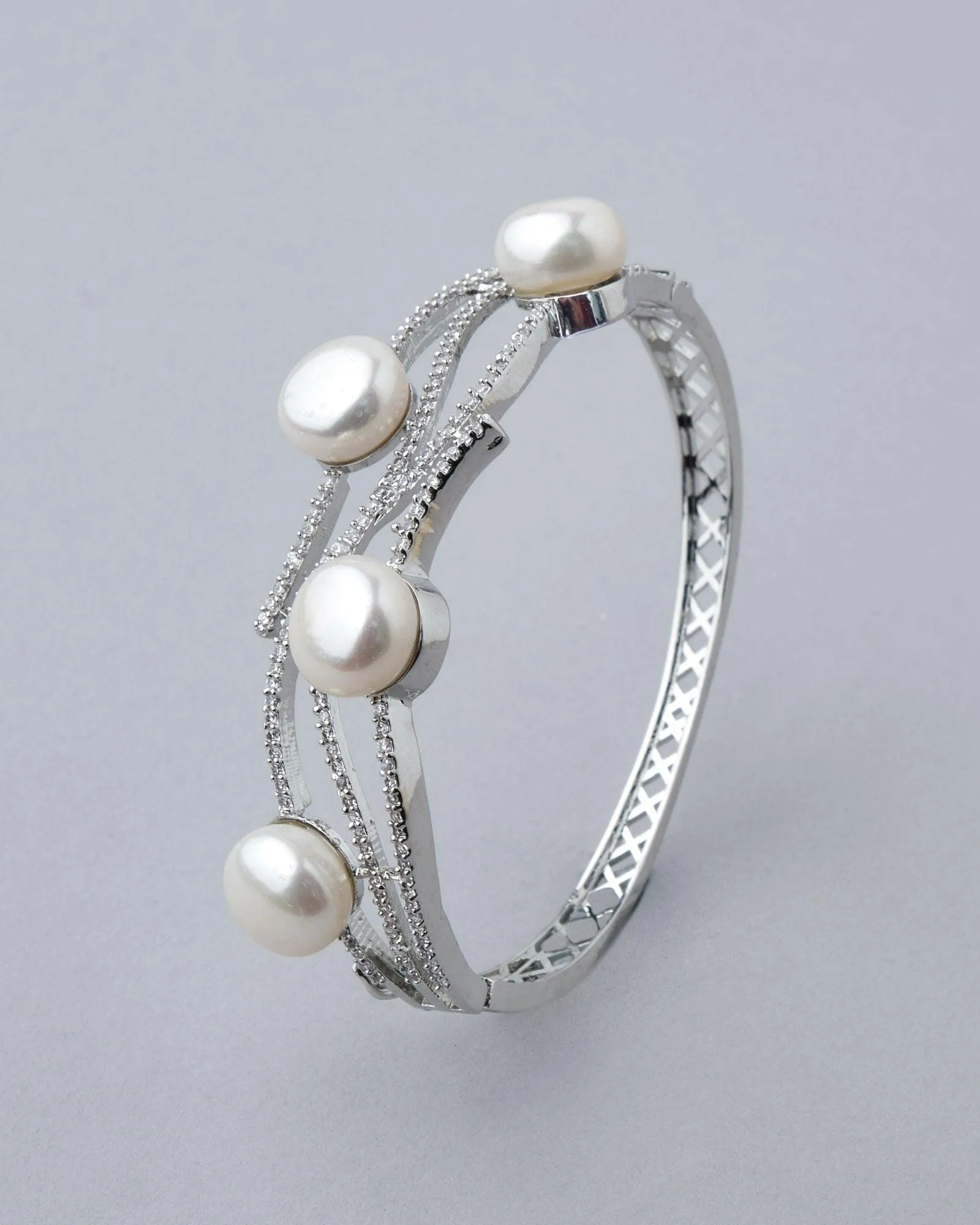 Fashionable Pearl & Stone Studded Bangle