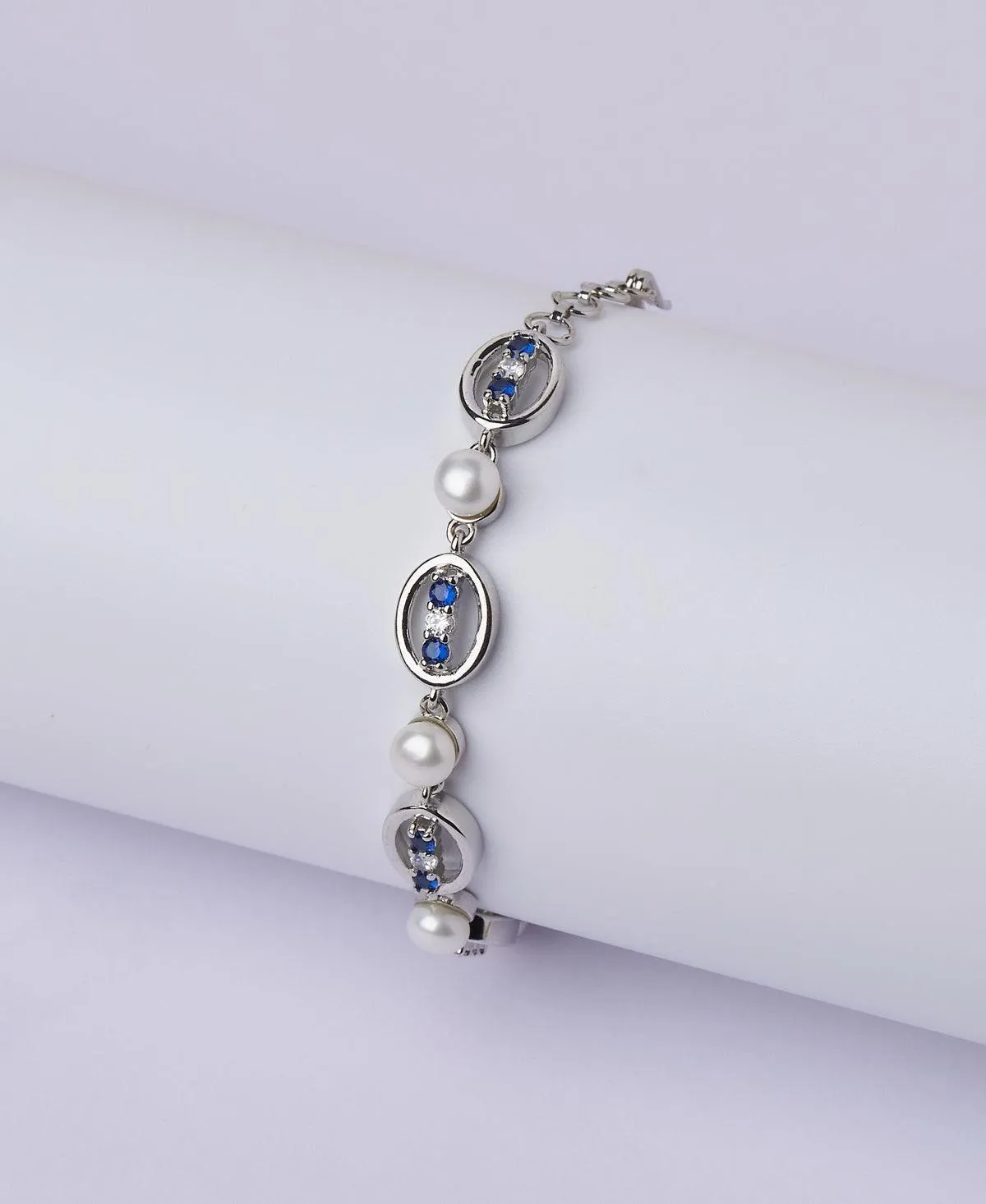 Fashionable Stone Studded Pearl Bracelet