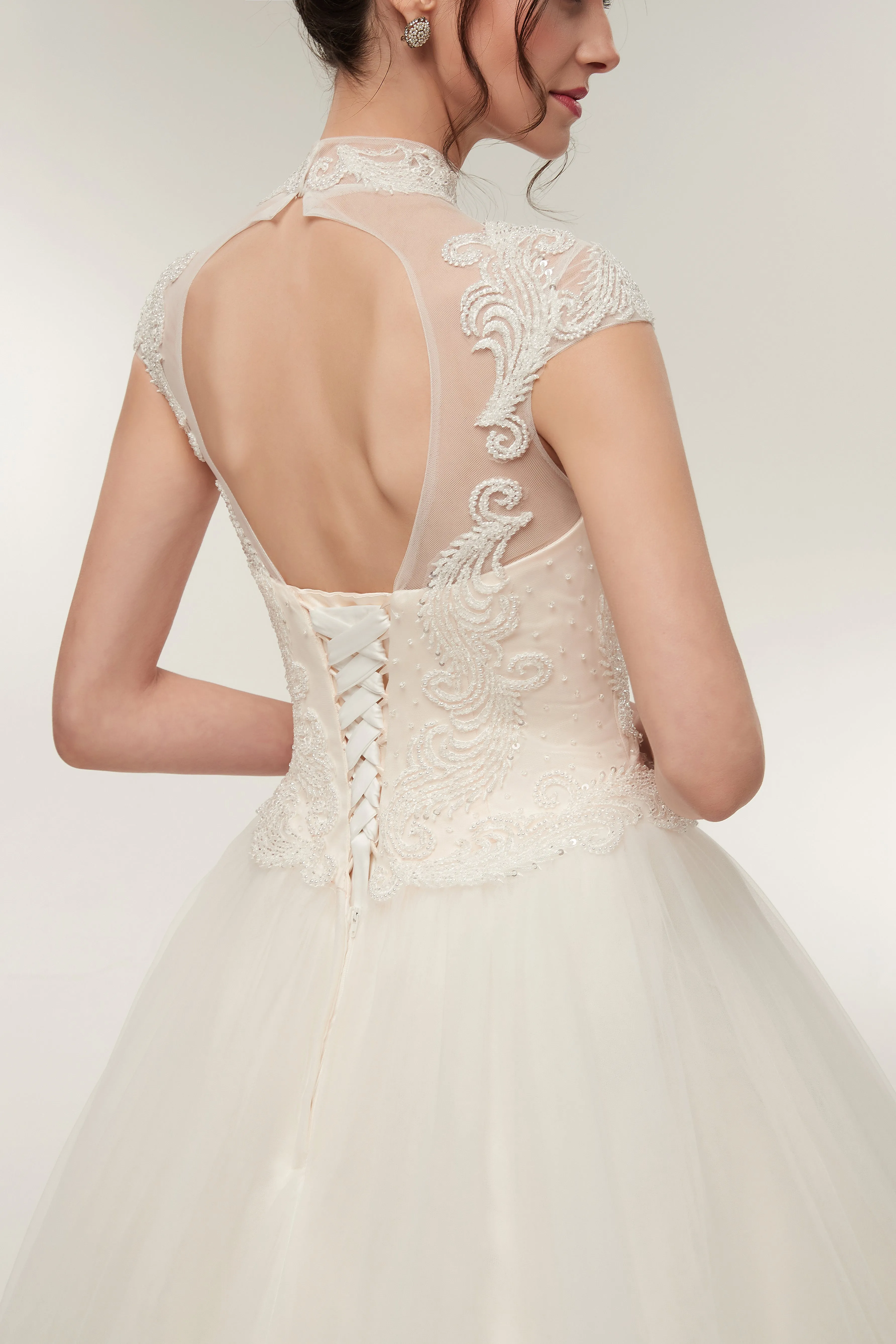 High Neck Light Champagne Appliques Elegant Lace Tulle Wedding Dresses AS50639