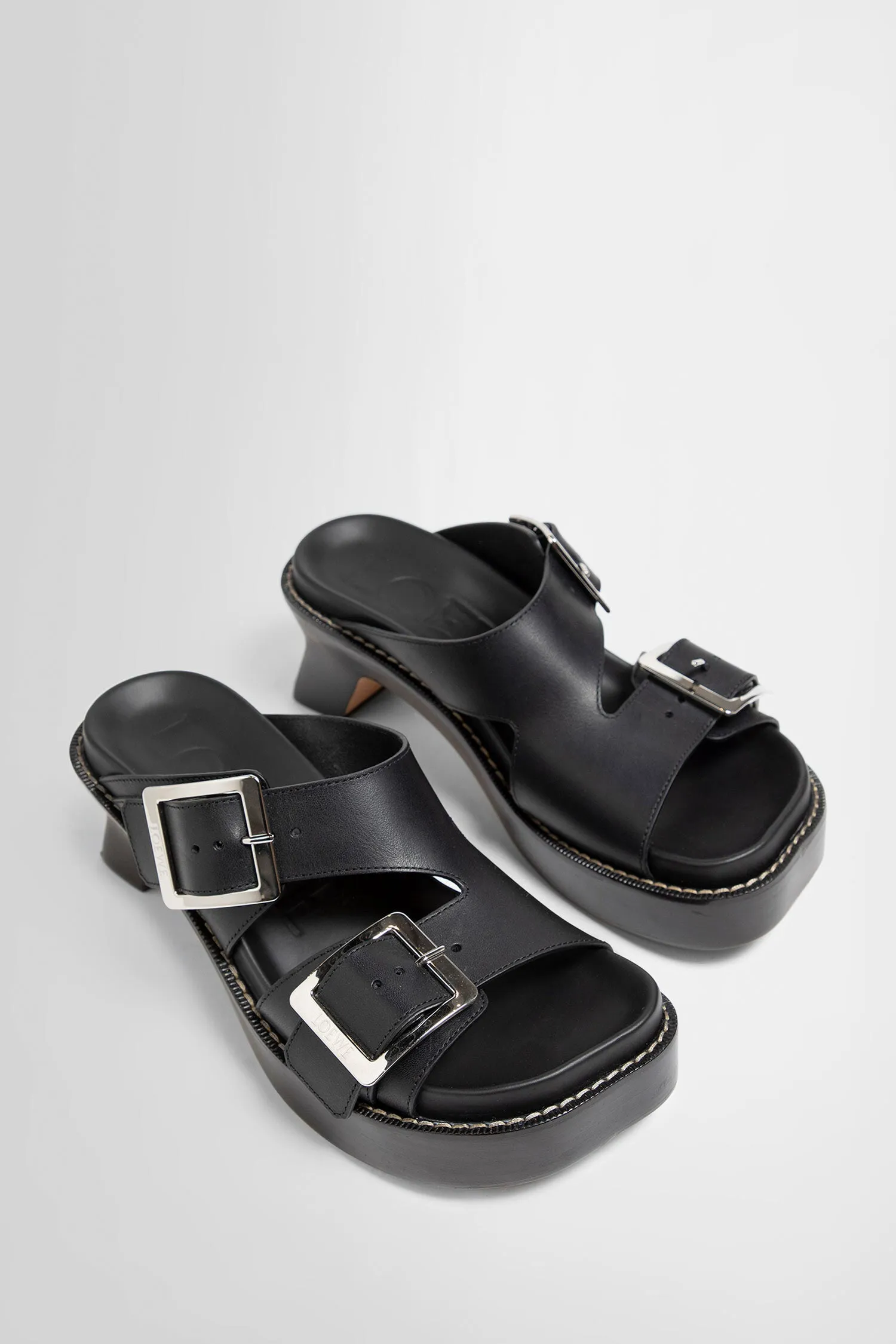 LOEWE WOMAN BLACK MULES