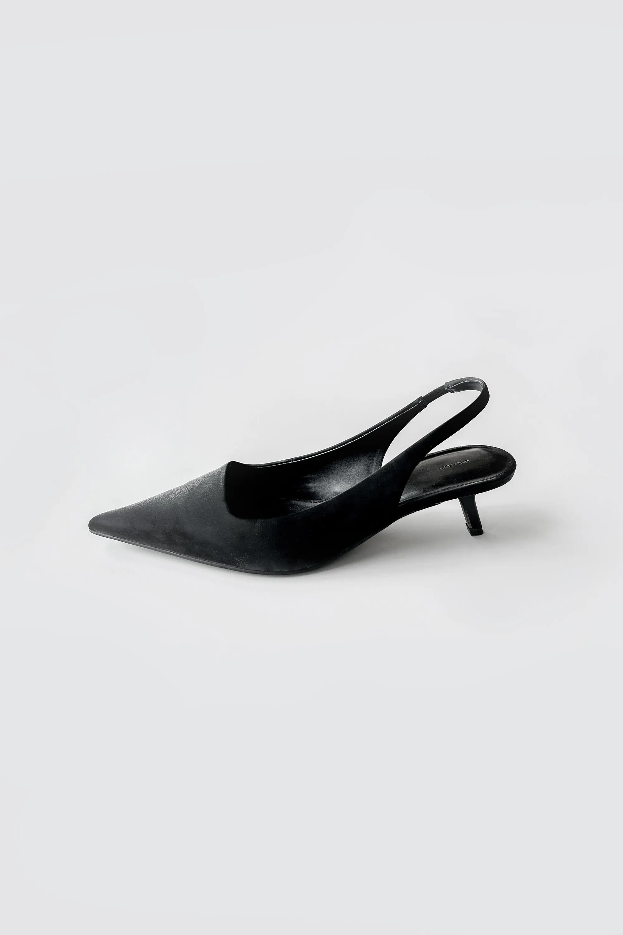 POINTED TOE SLING BACK KITTEN HEEL