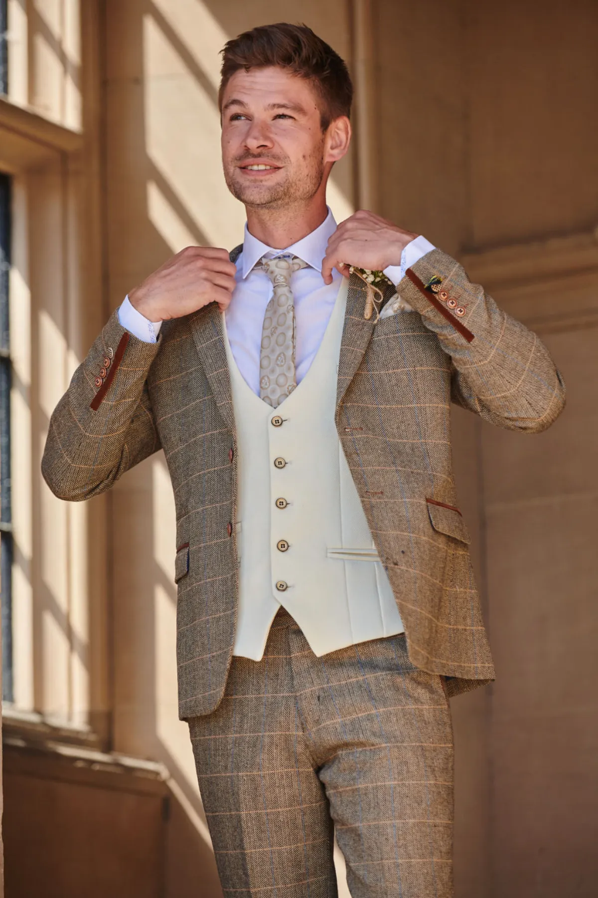 TED - Tan Tweed Check Suit with Kelvin Cream Waistcoat