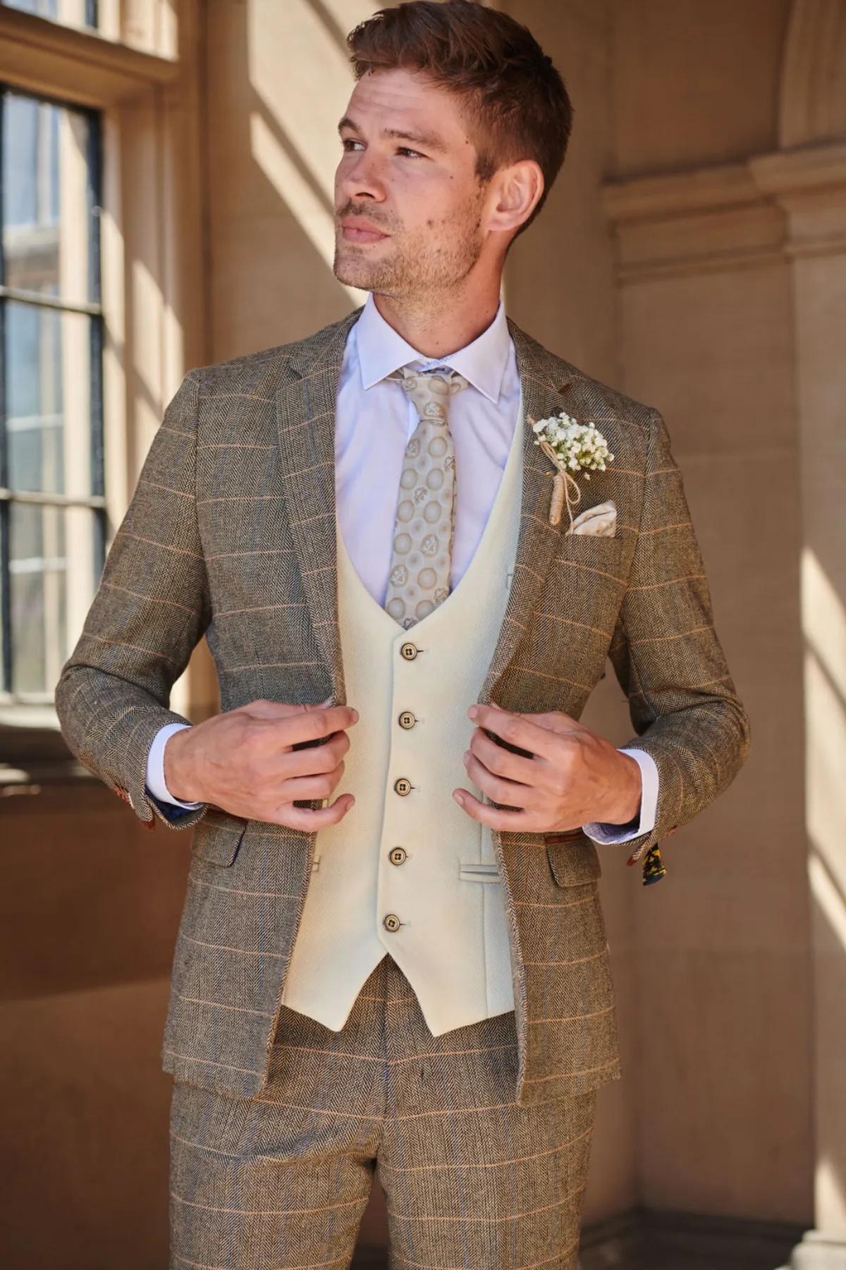 TED - Tan Tweed Check Suit with Kelvin Cream Waistcoat